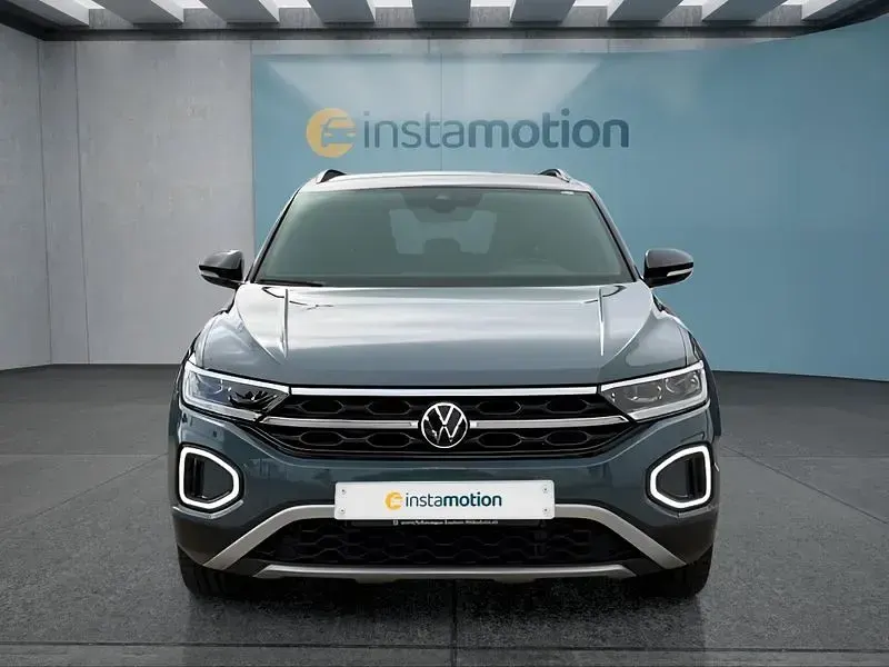 Gebraucht VW T-Roc 150 PS (110 kW) 2024 Blau SUV