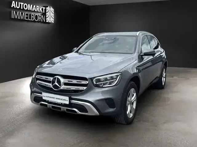 Gebraucht Mercedes GLC300e 320 PS (235 kW) 2021 Grau SUV