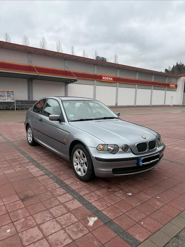 Gebraucht BMW 318 143 PS (105 kW) 2004 Grau Coupé