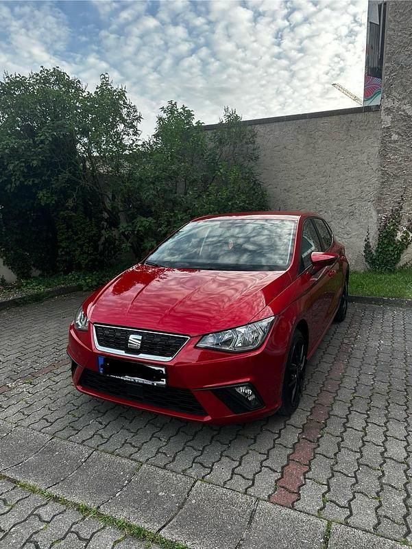 Rot Gebraucht 2018 Seat Ibiza Kleinwagen | 7.500 € (Guter Preis) - Bild 1/1