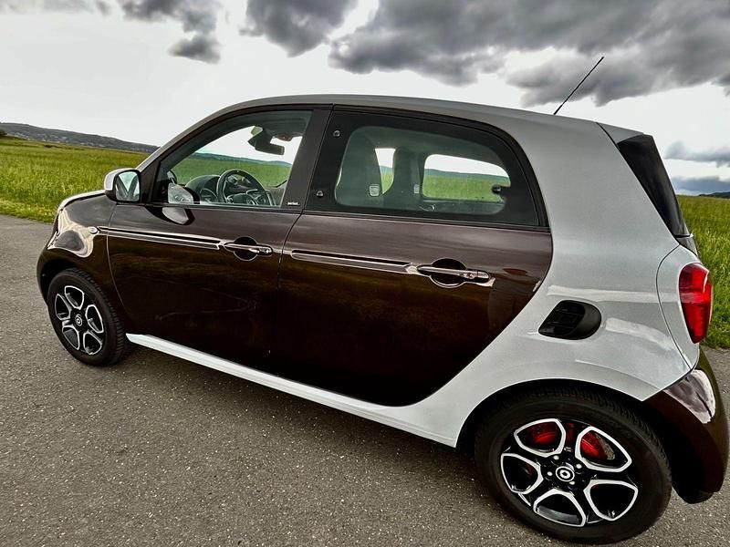Gebraucht Smart ForFour Electric Drive 60 kW (82 PS) 2018 Braun Kleinwagen