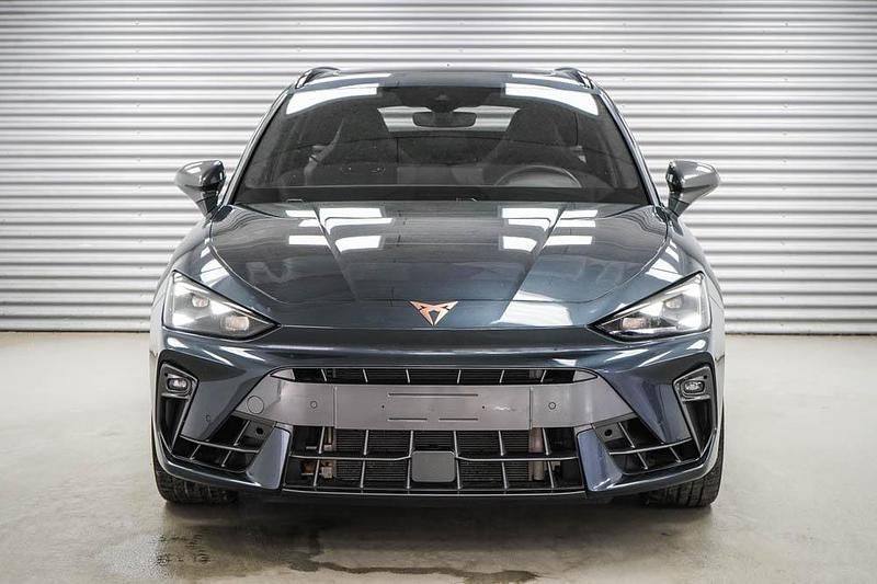 Gebraucht Cupra Leon VZ 2025 Magnetic grau metallic (s7)