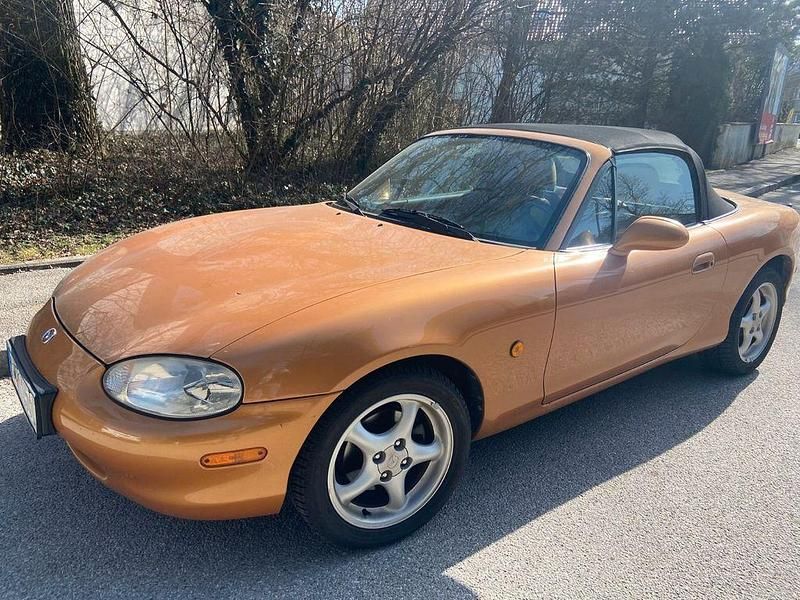Gebraucht Mazda MX5 140 PS (102 kW) 1998 Gold Cabrio