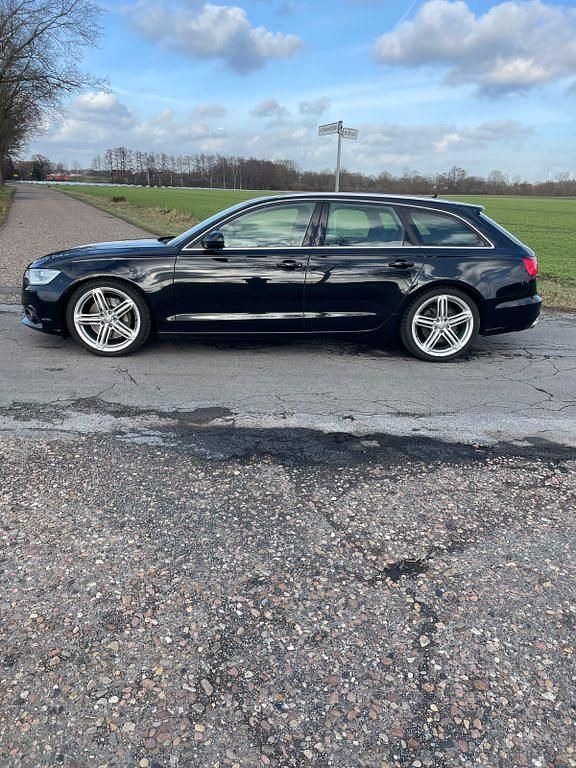 Gebraucht Audi A6 Ambiente 313 PS (230 kW) 2012 Schwarz Kombi