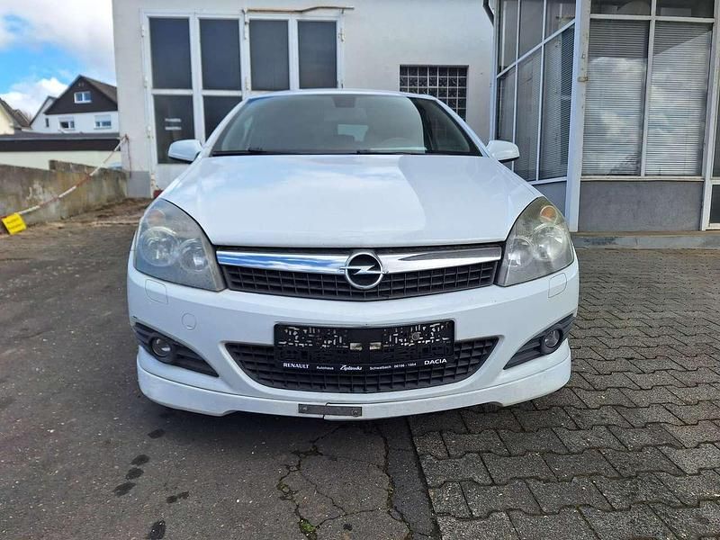 Brugt Opel Astra Edition 110 HK (80 kW) 2008 Hvid Hatchback