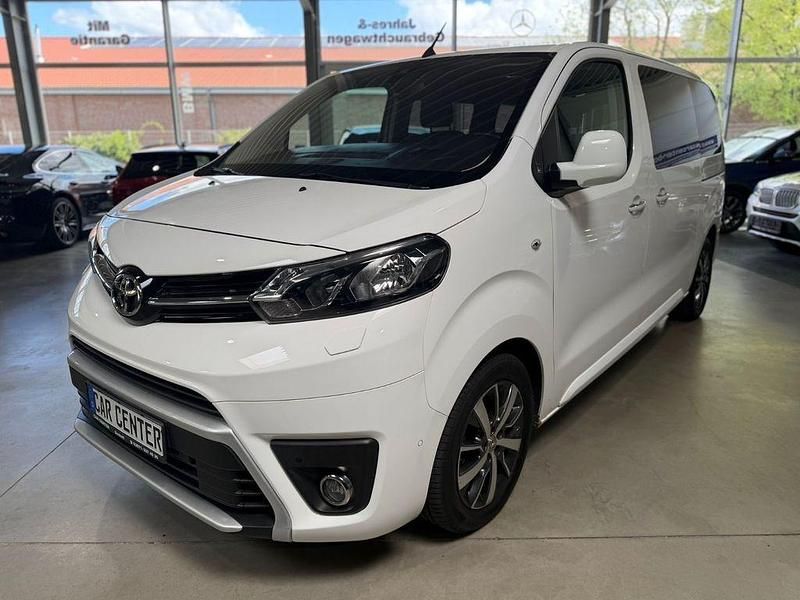 Gebraucht Toyota Proace Verso Team 150 PS (110 kW) 2018 Weiß Kombi