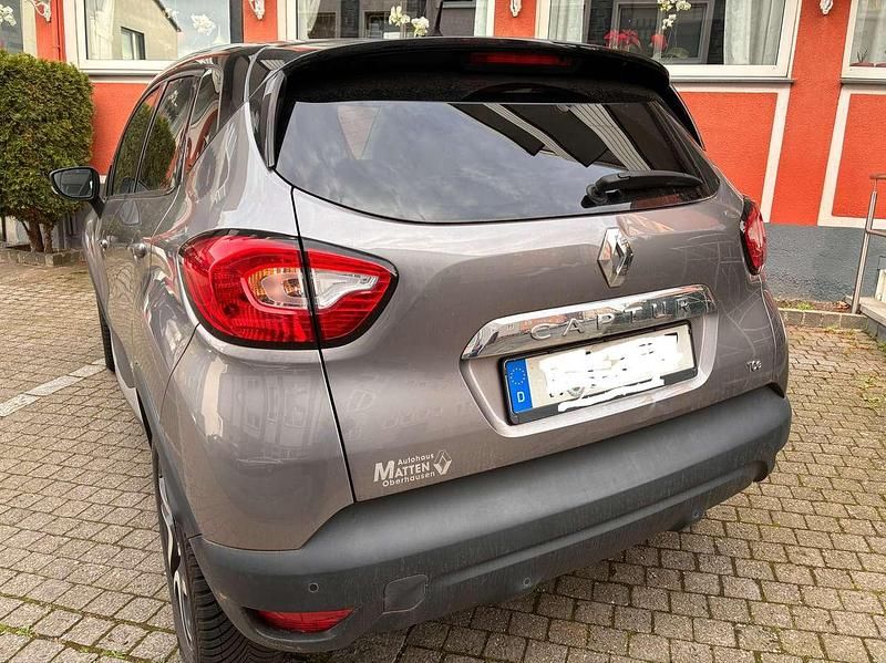 Gebraucht Renault Captur Luxe 118 PS (86 kW) 2016 Grau SUV