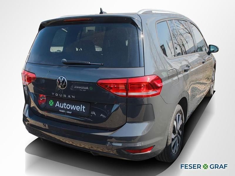 Gebraucht VW Touran Active 150 PS (110 kW) 2022 Uranograu Van / Kleinbus