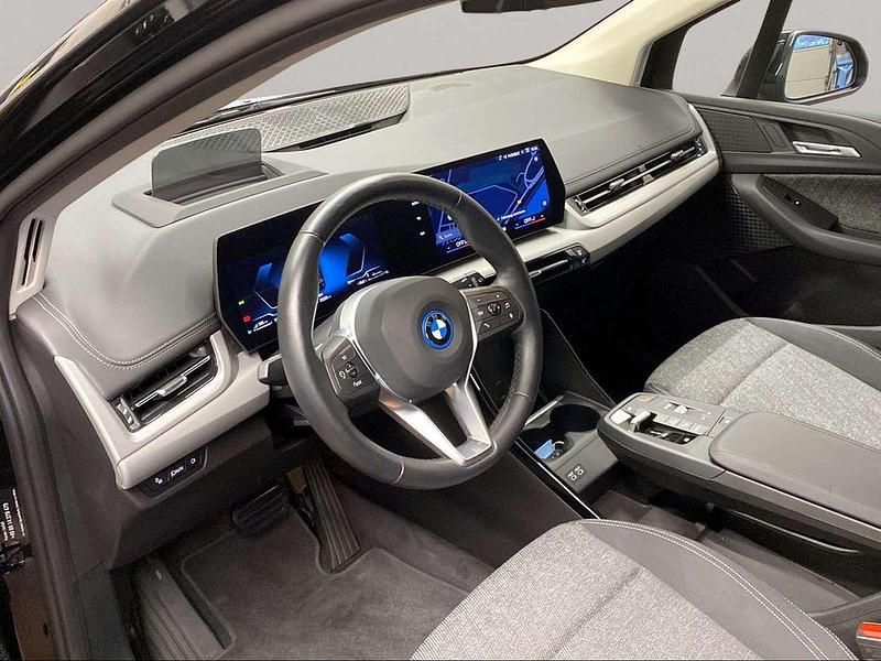 Gebraucht BMW 230e Active Tourer 150 PS (110 kW) 2024 Schwarz Van / Kleinbus