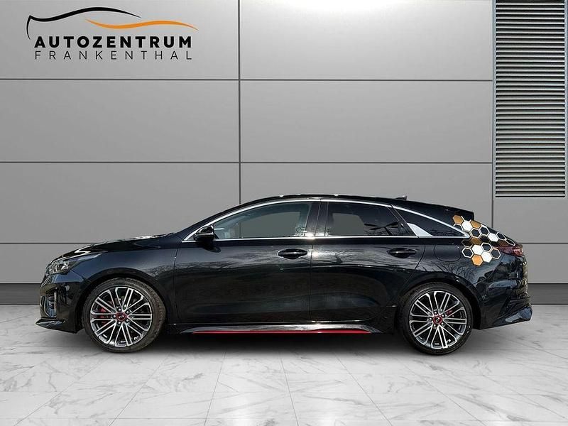 Gebraucht Kia ProCeed GT GT 204 PS (150 kW) 2019 (1k) black pearl m Kleinwagen