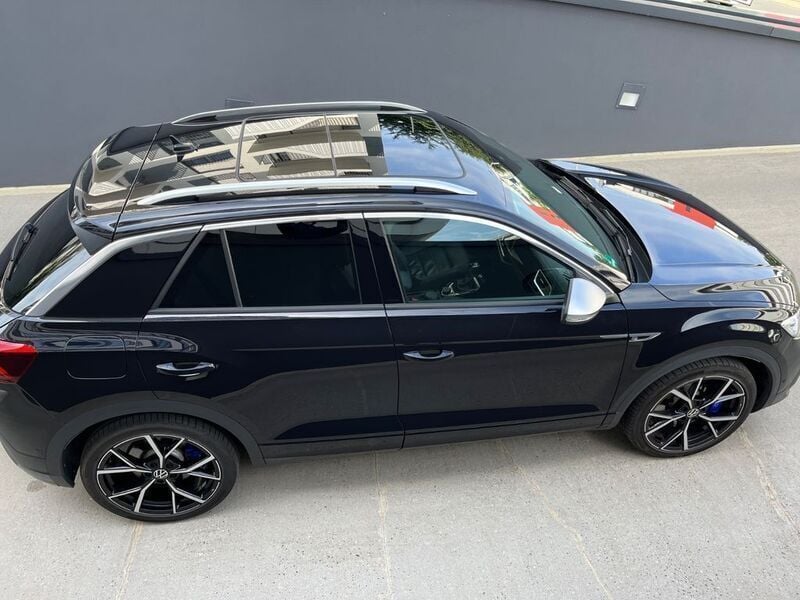 Schwarz Gebraucht 2023 VW T-Roc R SUV | 38.500 € (Teuer) - Bild 1/4