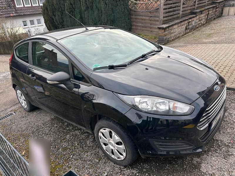 Gebraucht Ford Fiesta 60 PS (44 kW) 2015 Schwarz Kleinwagen