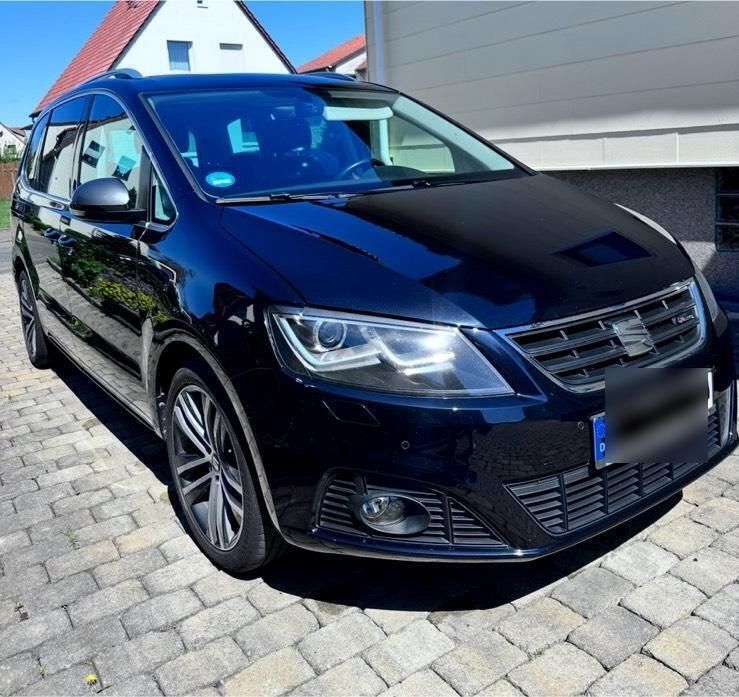 Schwarz Gebraucht 2017 Seat Alhambra FR-Line Van / Kleinbus | 23.500 € (Teuer) - Bild 1/4