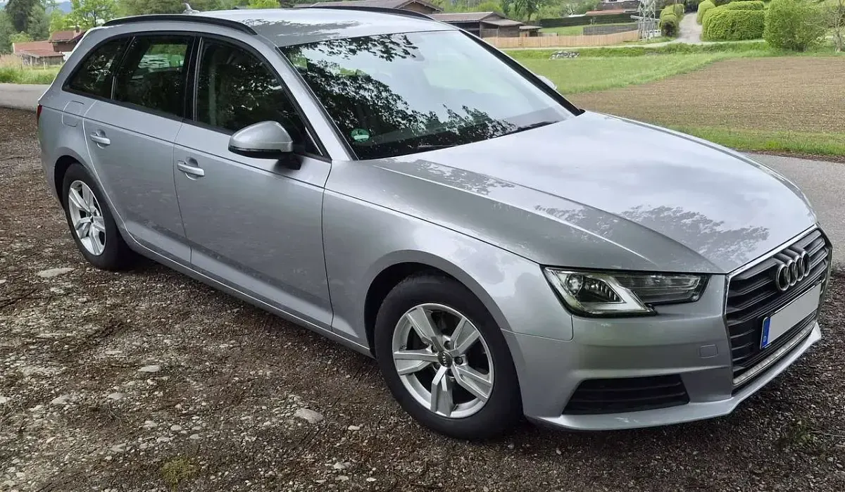 Gebraucht Audi A4 150 PS (110 kW) 2016 Grau Kombi