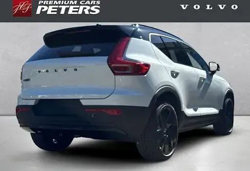 Nowe Volvo EX40 Plus 185 kW (252 KM) 2026 Biały SUV