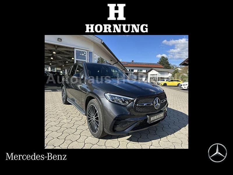 Metalliclack graphitgrau Gebraucht 2025 Mercedes GLC200 AMG SUV | 59.900 € (Teuer) - Bild 1/4