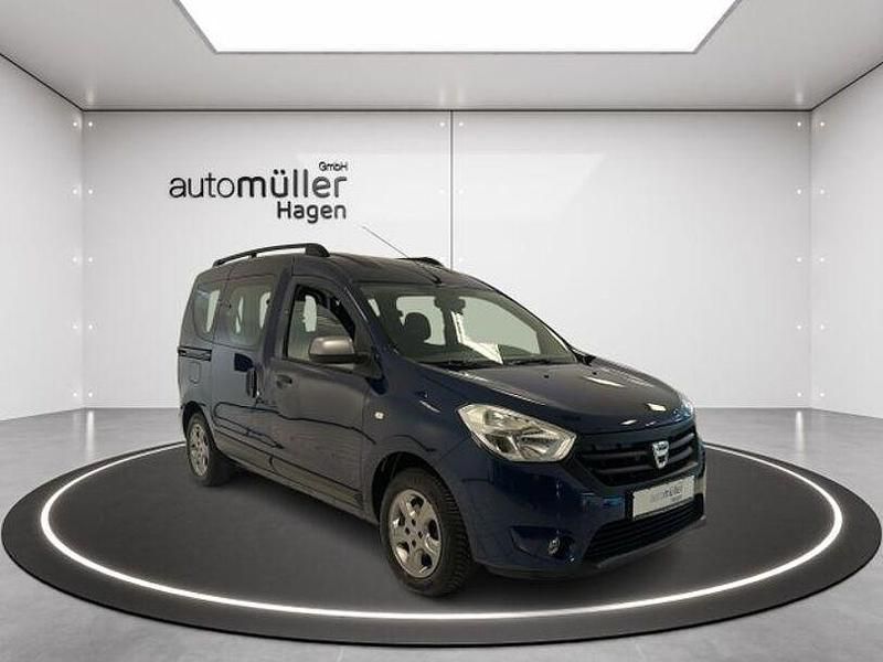Blau Gebraucht 2015 Dacia Dokker Celebration Van | 8.990 € (Fairer Preis) - Bild 1/4