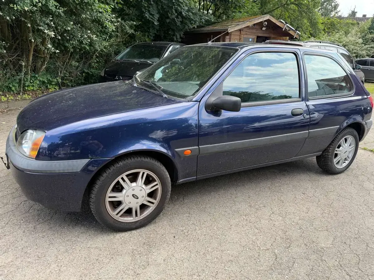Gebraucht Ford Fiesta 60 PS (44 kW) 2001 Blau Kleinwagen