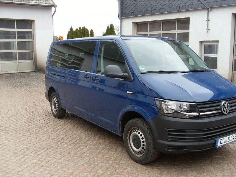 Second-hand VW Transporter 102 CP (75 kW) 2020 Albastru Van