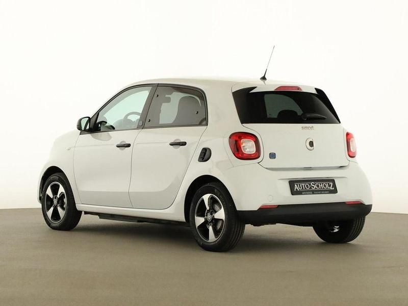 Gebraucht Smart ForFour Electric Drive 60 kW (82 PS) 2022 Weiß Limousine