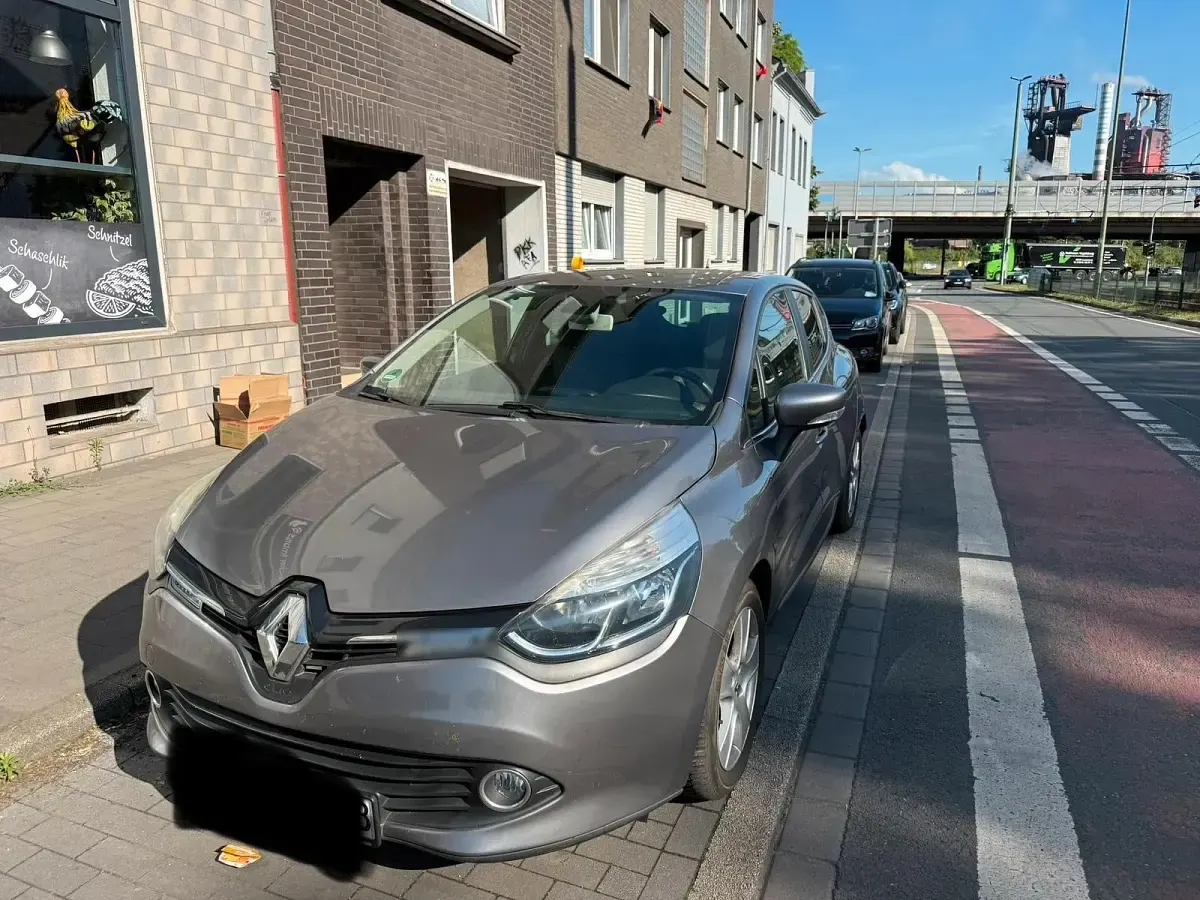 Gebraucht Renault Clio 120 PS (88 kW) 2016 Grau Kombi