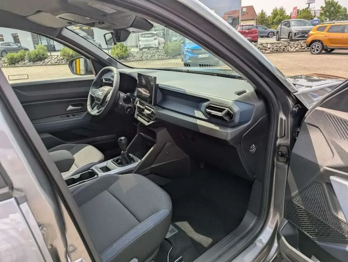 Neu Dacia Bigster Expression 140 PS (102 kW) 2026 Dolomitgrau metallic SUV
