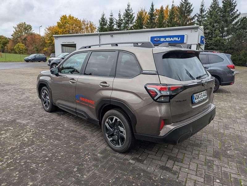 Gebraucht Subaru Forester Exclusive+ 136 PS (100 kW) 2025 Brilliant bronze SUV