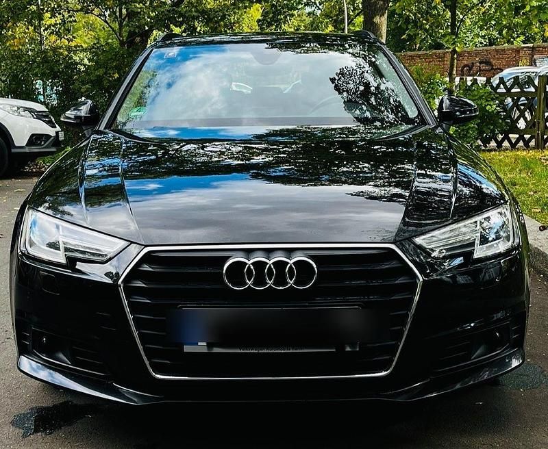 Schwarz Gebraucht 2018 Audi A4 Design Kombi | 13.290 € (Fairer Preis) - Bild 1/4