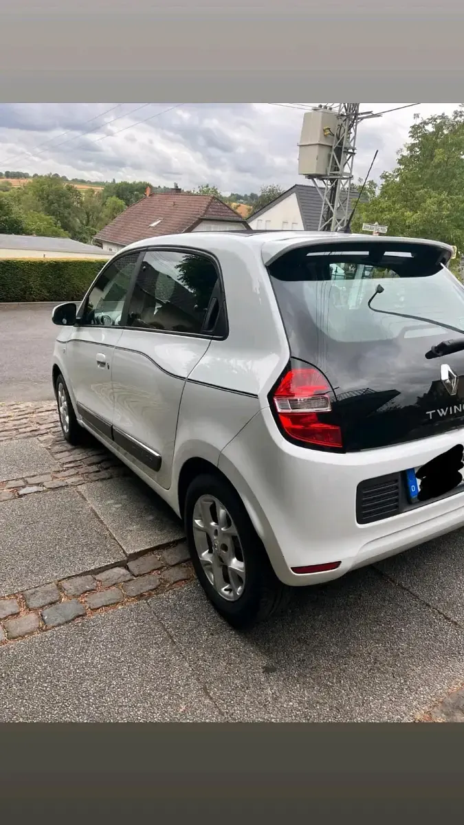 Gebraucht Renault Twingo Intens 70 PS (51 kW) 2018 Weiß Kleinwagen