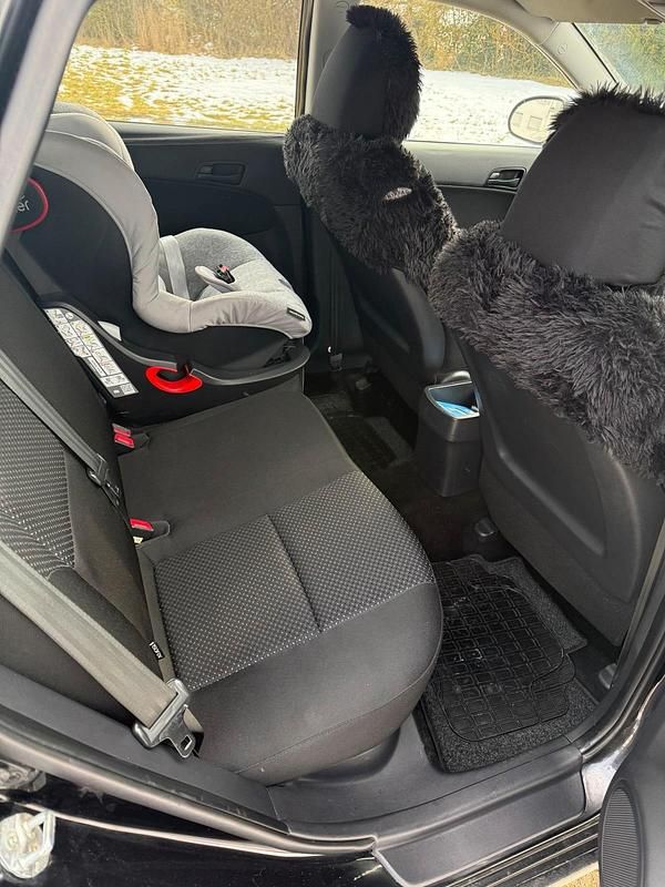 Gebraucht Hyundai i30 109 PS (80 kW) 2012 Schwarz Kombi