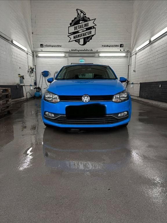 Gebraucht VW Polo LOUNGE 75 PS (55 kW) 2015 Blau Kleinwagen