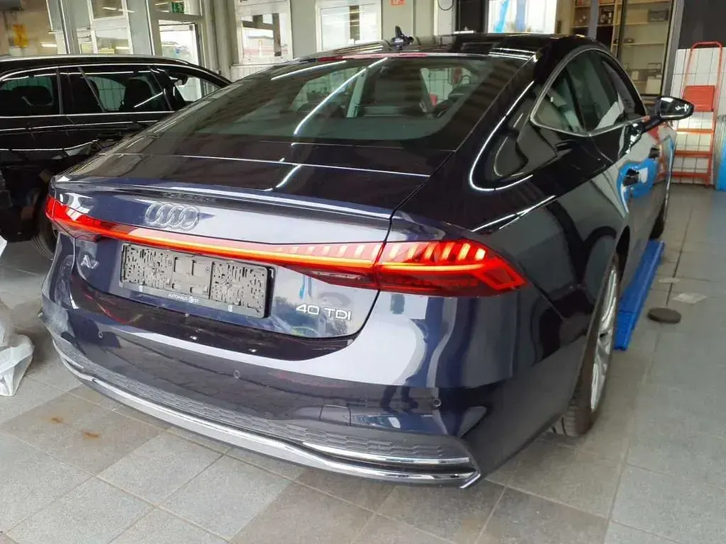 Gebraucht Audi A7 Sportback S-Line 204 PS (150 kW) 2023 Firmamentblau metallic Kleinwagen
