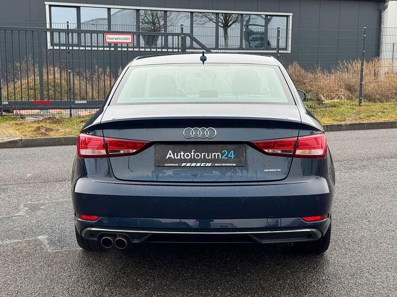 Gebraucht Audi A3 Design 190 PS (139 kW) 2018 Blau Limousine