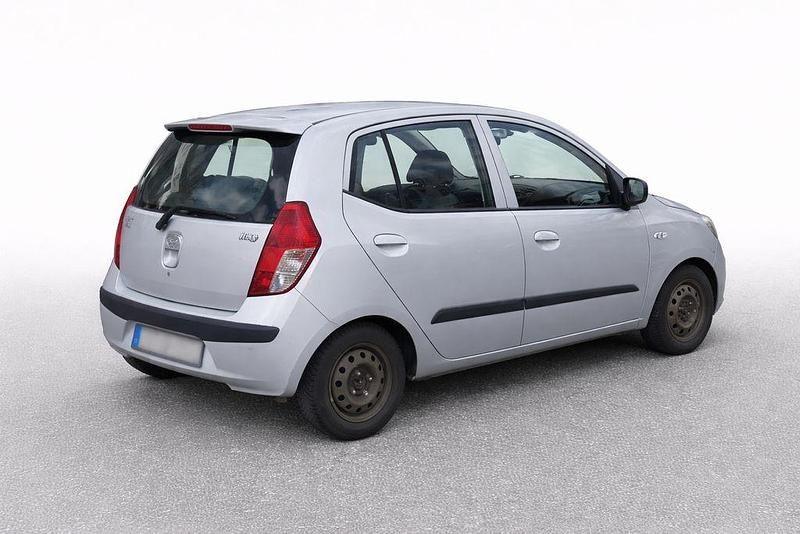 Gebraucht Hyundai i10 Style 69 PS (50 kW) 2010 Silber Kleinwagen
