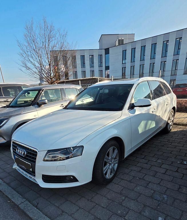 Gebraucht Audi A4 S-Line 190 PS (139 kW) 2011 Weiß Kombi