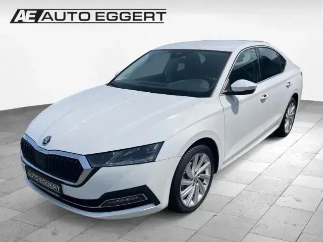 Weiss Gebraucht 2022 Skoda Octavia Style Limousine | 25.950 € (Guter Preis) - Bild 1/3