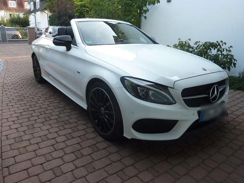 Gebraucht Mercedes C180 AMG 156 PS (114 kW) 2018 Weiß Cabrio