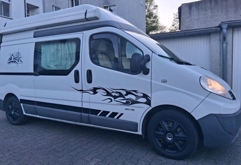 Gebraucht Renault Trafic 114 PS (83 kW) 2013 Weiß Van / Kleinbus