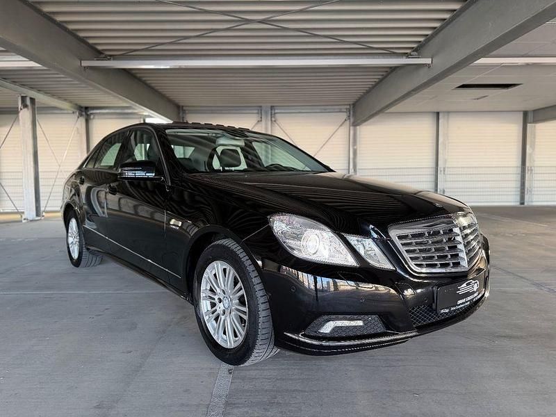 Schwarz Gebraucht 2009 Mercedes E350 Limousine | 13.499 € (Fairer Preis) - Bild 1/4