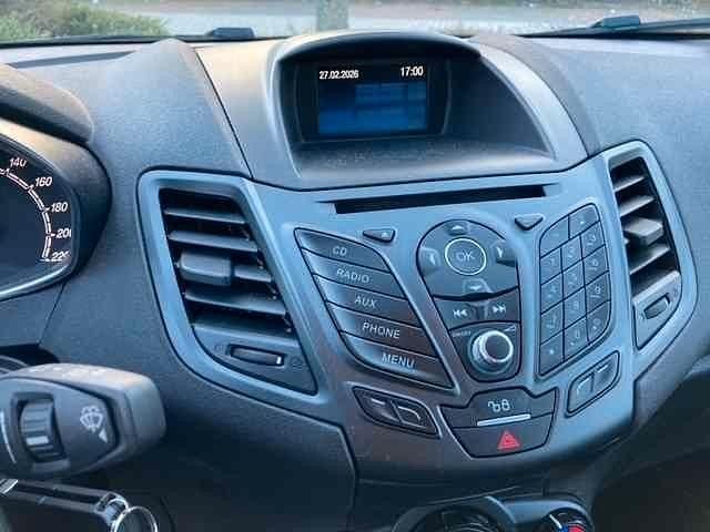 Gebraucht Ford Fiesta Celebration 101 PS (74 kW) 2017 Schwarz Kleinwagen