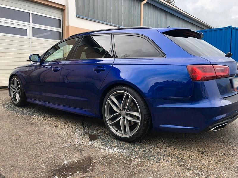 Gebraucht Audi A6 Ambiente 272 PS (200 kW) 2017 Blau Kombi