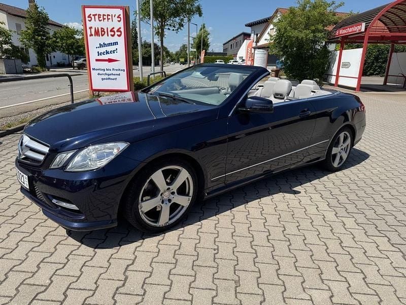 Blau Gebraucht 2012 Mercedes E350 Avantgarde Cabrio | 14.500 € (Fairer Preis) - Bild 1/4