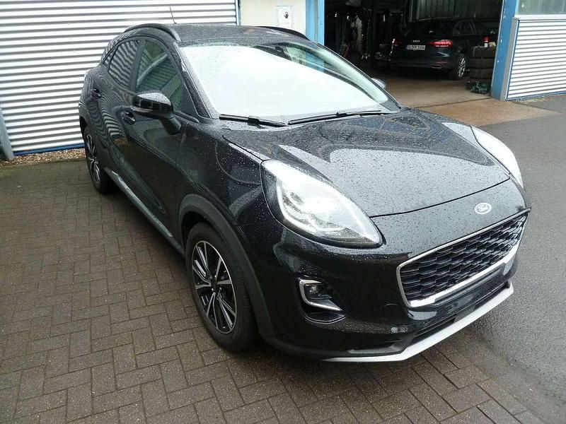 Gebraucht Ford Puma Titanium 125 PS (91 kW) 2021 Obsidianschwarz metallic SUV