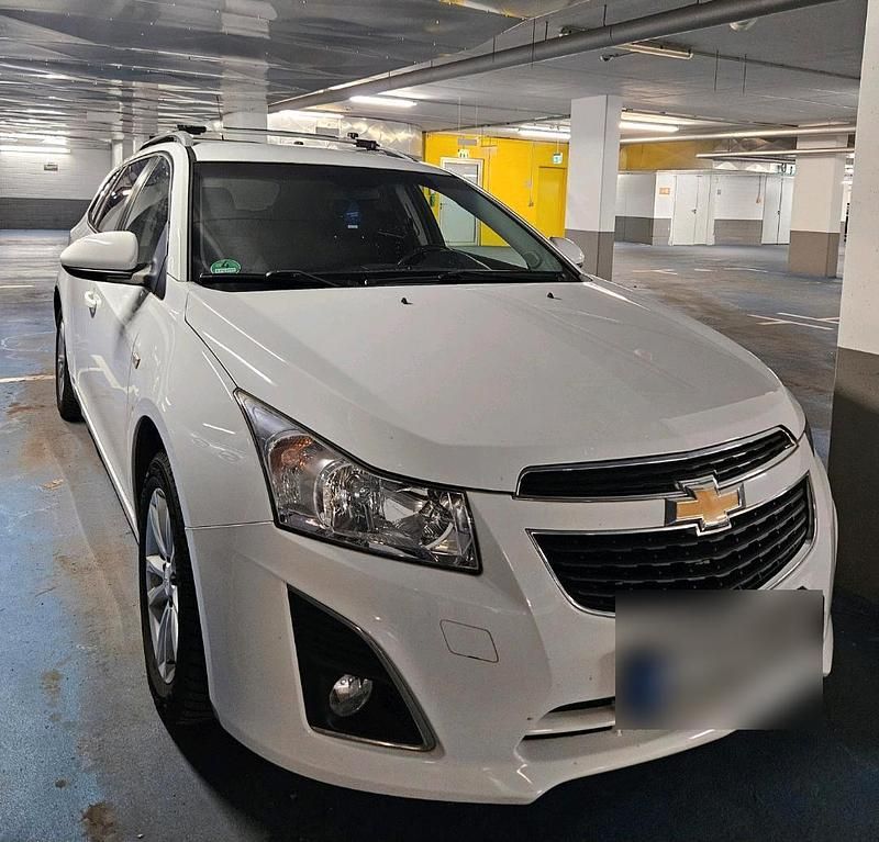 Gebraucht Chevrolet Cruze 140 PS (102 kW) 2013 Weiß Kombi