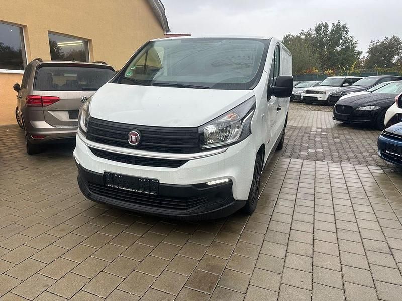 Gebraucht Fiat Talento Basis 95 PS (69 kW) 2018 Weiß Van / Kleinbus