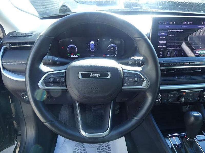 Gebraucht Jeep Compass Limited 131 PS (96 kW) 2023 Graphite grey pearl (metallic) SUV