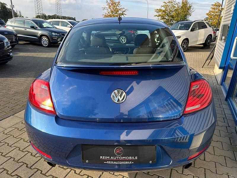 Gebraucht VW Beetle Comfortline 200 PS (147 kW) 2013 Reef blue Kleinwagen