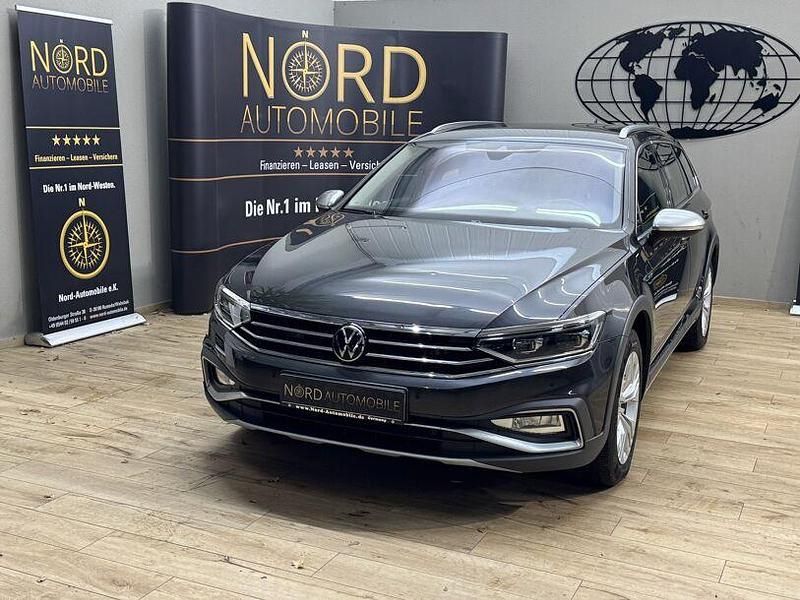 Grau Gebraucht 2023 VW Passat | 28.899 € (Fairer Preis) - Bild 1/3