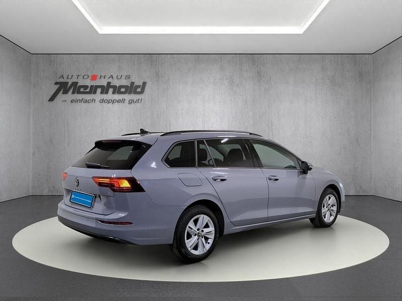 Gebraucht VW Golf VIII Life 116 PS (85 kW) 2025 Grau Kombi