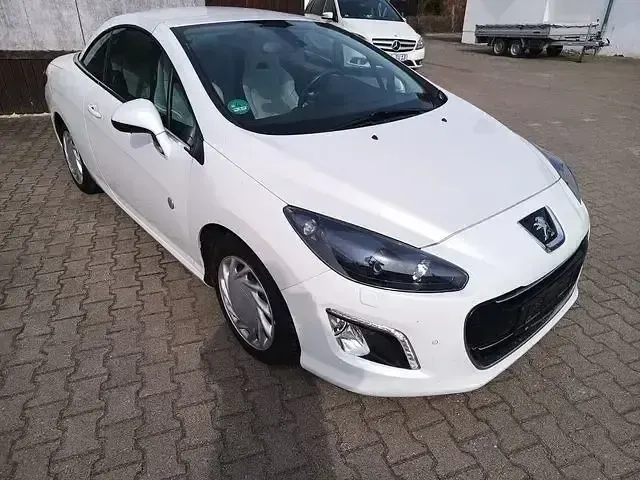 Gebraucht Peugeot 308 Roland Garros 156 PS (114 kW) 2014 Weiss